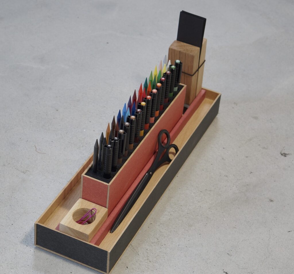 Organizer Enormous