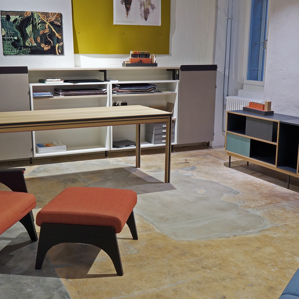 Showroom Furniture Line PIADE